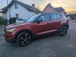 Rot Gebraucht 2018 Volvo XC40 R-Design SUV | 23.500 € (Fairer Preis)