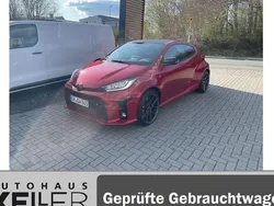 Rot Gebraucht 2024 Toyota Yaris Limousine | 35.960 € (Fairer Preis)