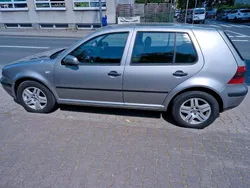 Silber Gebraucht 2002 VW Golf IV Basis Limousine | 1.900 € (Fairer Preis)