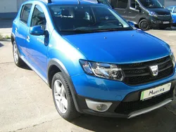 Blau Gebraucht 2015 Dacia Sandero Stepway Kleinwagen | 5.590 € (Fairer Preis)