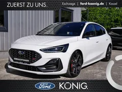 Weiß Gebraucht 2024 Ford Focus ST Limousine | 34.940 € (Guter Preis)