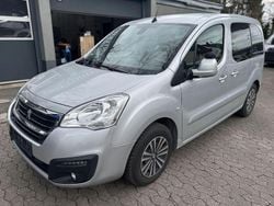 Silber Gebraucht 2018 Peugeot Partner Tepee Van / Kleinbus | 8.250 € (Etwas zu teuer)