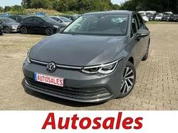 Grau Gebraucht 2022 VW Golf VIII Style Limousine | 18.923 € (Guter Preis)