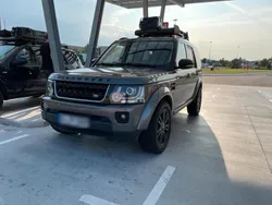 Grau Gebraucht 2014 Land Rover Discovery 4 SUV | 29.999 €