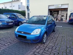 Blau Gebraucht 2005 Ford Fiesta Kleinwagen | 1.250 € (Fairer Preis)