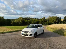 Weiß Gebraucht 2016 Suzuki Swift X-TRA Kleinwagen | 8.250 € (Fairer Preis)