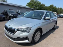 Silber Gebraucht 2020 Skoda Scala Active Kleinwagen | 8.800 €