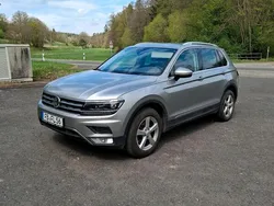 Grau Gebraucht 2017 VW Tiguan Highline SUV | 19.900 € (Guter Preis)
