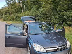 Blau Gebraucht 2006 Opel Astra Kombi | 2.500 € (Etwas zu teuer)