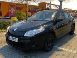 Schwarz Gebraucht 2011 Renault Mégane III Limousine | 4.700 € (Fairer Preis)