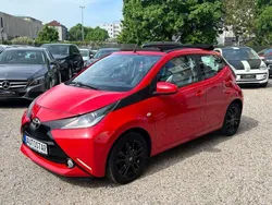 Rot Gebraucht 2016 Toyota Aygo X-wave Kleinwagen | 9.999 € (Fairer Preis)