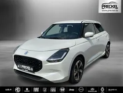 Weiß Gebraucht 2025 Suzuki Swift Comfort+ Kleinwagen | 19.190 €