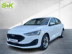Frostweiß (weiß) Gebraucht 2022 Ford Focus Cool & Connect Limousine | 16.980 € (Guter Preis)
