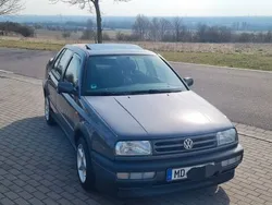 Grau Gebraucht 1993 VW Vento GT Limousine | 4.500 €