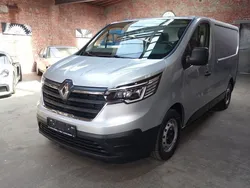 Silber Gebraucht 2022 Renault Trafic Van | 22.980 € (Guter Preis)