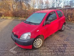 Rot Gebraucht 2002 Toyota Yaris Kleinwagen | 350 € (Guter Preis)