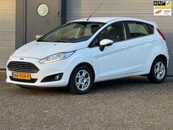 Weiß Gebraucht 2017 Ford Fiesta Titanium Limousine | 5.500 € (Guter Preis)