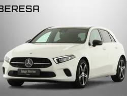 Weiß Gebraucht 2022 Mercedes A200 Kleinwagen | 32.780 € (Teuer)