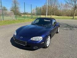 Blau Gebraucht 2004 Mazda MX5 Cabrio | 3.999 €