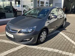 Braun Gebraucht 2014 Opel Astra Active Limousine | 7.290 € (Fairer Preis)