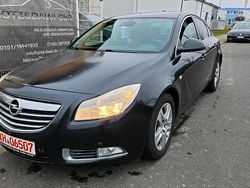 Schwarz Gebraucht 2012 Opel Insignia Limousine | 2.699 € (Fairer Preis)