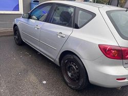 Silber Gebraucht 2005 Mazda 3 Active Limousine | 1.000 € (Fairer Preis)