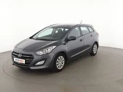 Grau Gebraucht 2017 Hyundai i30 Classic Kombi | 10.380 € (Fairer Preis)