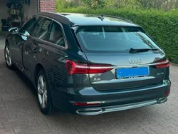 Grau Gebraucht 2023 Audi A6 Advanced Kombi | 35.500 €