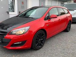 Rot Gebraucht 2012 Opel Astra Kombi | 2.690 € (Guter Preis)