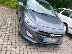 Grau Gebraucht 2015 Hyundai i30 Kombi | 6.300 € (Fairer Preis)