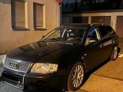 Schwarz Gebraucht 2003 Audi A6 Kombi | 2.000 € (Fairer Preis)