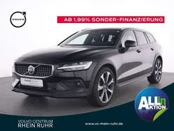 Black solid stone / solid Gebraucht 2023 Volvo V60 CC Plus Kombi | 37.850 € (Guter Preis)