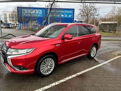 Rot Gebraucht 2020 Mitsubishi Outlander P-HEV Basis SUV | 22.999 € (Fairer Preis)