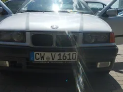 Grau Gebraucht 1994 BMW 320 Limousine | 1.990 €