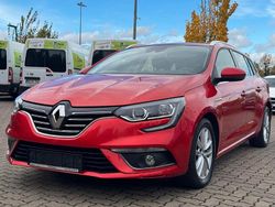 Rot Gebraucht 2017 Renault Mégane IV Intens Limousine | 9.900 € (Fairer Preis)
