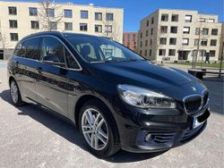 Schwarz Gebraucht 2016 BMW 218 Gran Tourer Sport Line Van / Kleinbus | 12.500 € (Fairer Preis)