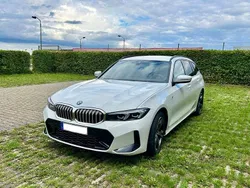 Weiß Gebraucht 2024 BMW 320e Performance Kombi | 44.000 € (Teuer)