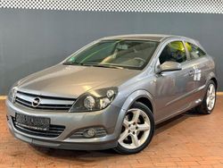 Grau Gebraucht 2005 Opel Astra GTC Sport | 3.790 € (Fairer Preis)