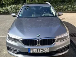 Grau Gebraucht 2019 BMW 520 Sport Line Kombi | 26.900 € (Fairer Preis)