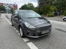 Grau Gebraucht 2016 Ford S-MAX Titanium Van / Kleinbus | 15.980 € (Guter Preis)