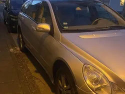 Grau Gebraucht 2008 Mercedes R350 Van / Kleinbus | 6.900 € (Fairer Preis)