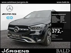 Schwarz kosmosschwarz metallic Gebraucht 2025 Mercedes GLA180 Progressive SUV | 39.450 € (Fairer Preis)
