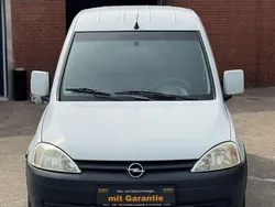 Weiß Gebraucht 2007 Opel Combo Van / Kleinbus | 3.190 € (Fairer Preis)