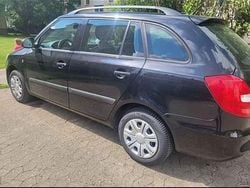 Schwarz Gebraucht 2009 Skoda Fabia Kleinwagen | 2.650 € (Etwas zu teuer)