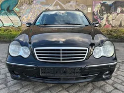 Schwarz Gebraucht 2006 Mercedes C200 Kombi | 2.700 € (Guter Preis)