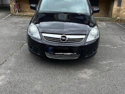 Schwarz Gebraucht 2009 Opel Zafira Van / Kleinbus | 6.500 € (Teuer)