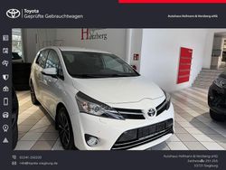 Weiß Gebraucht 2017 Toyota Verso Edition-S Van / Kleinbus | 15.990 € (Fairer Preis)