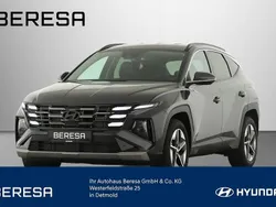 Grau Gebraucht 2024 Hyundai Tucson Trend SUV | 31.980 € (Guter Preis)