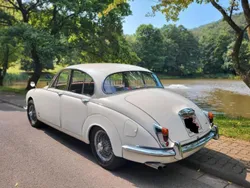 Weiß Gebraucht 1968 Jaguar MK II Limousine | 27.500 €