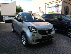 Schwarz Gebraucht 2015 Smart ForFour Basis Kleinwagen | 8.250 € (Fairer Preis)